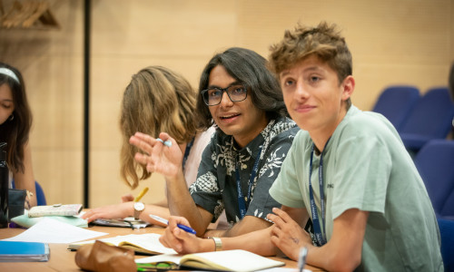 Управление Бизнесом - Business Management Acadmic Insights Cambridge