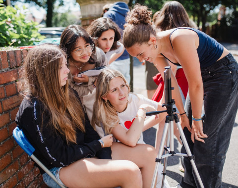 Think Global (Earlscliffe - Summer Courses)